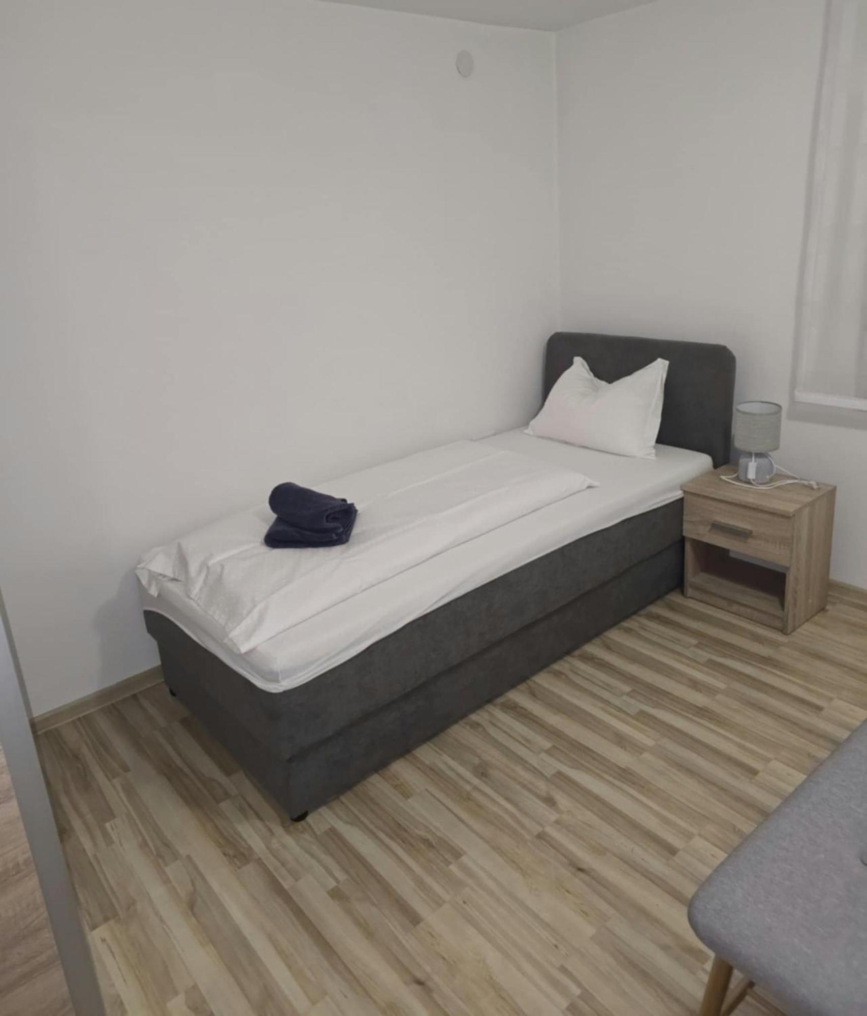 Apartmani Baotic Zupanja Exteriér fotografie
