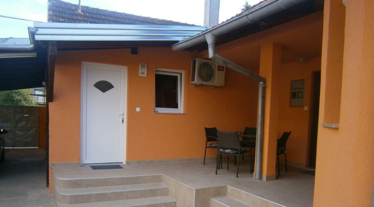 Apartmani Baotic Zupanja Exteriér fotografie